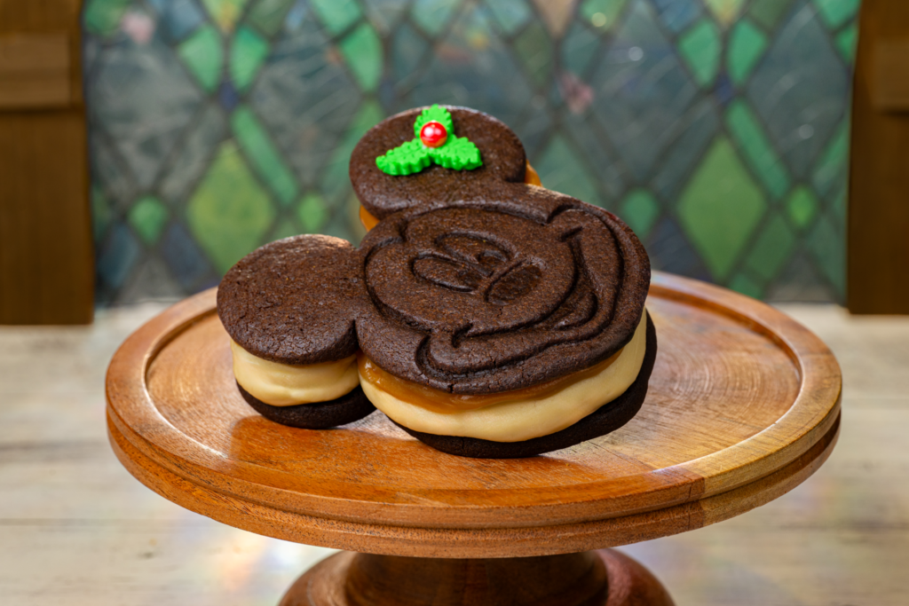Werther’s Original Caramel Mickey Holiday Cookie Sandwich at Karamell-Küche at EPCOT