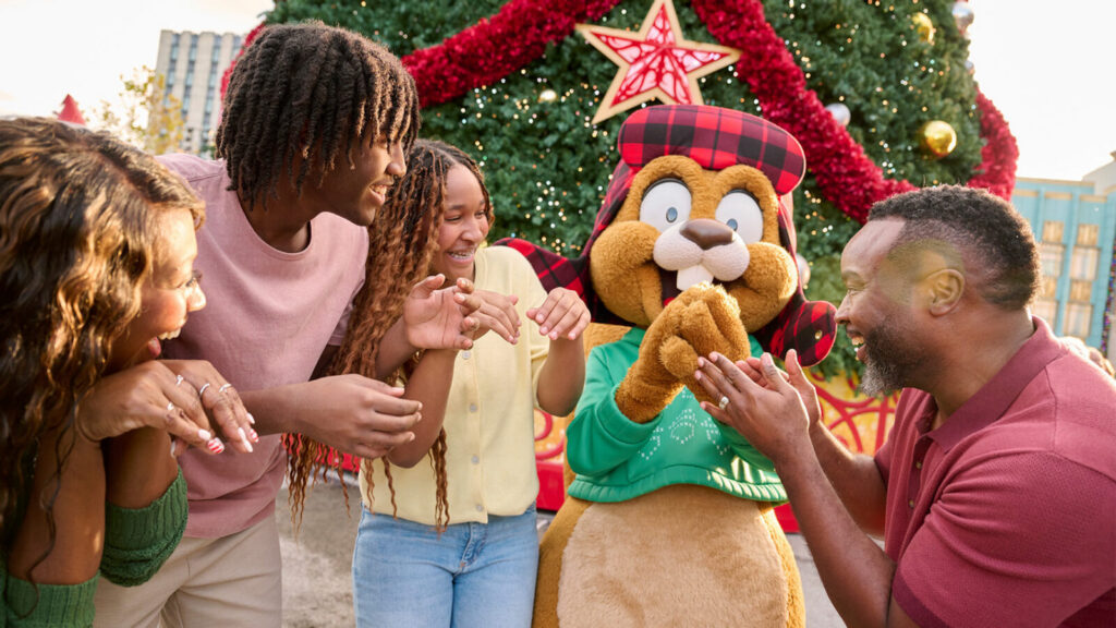 Earl the Squirrel meeting guests in front of the Christmas tree at Universal Studios Florida, Universal Orlando Resort